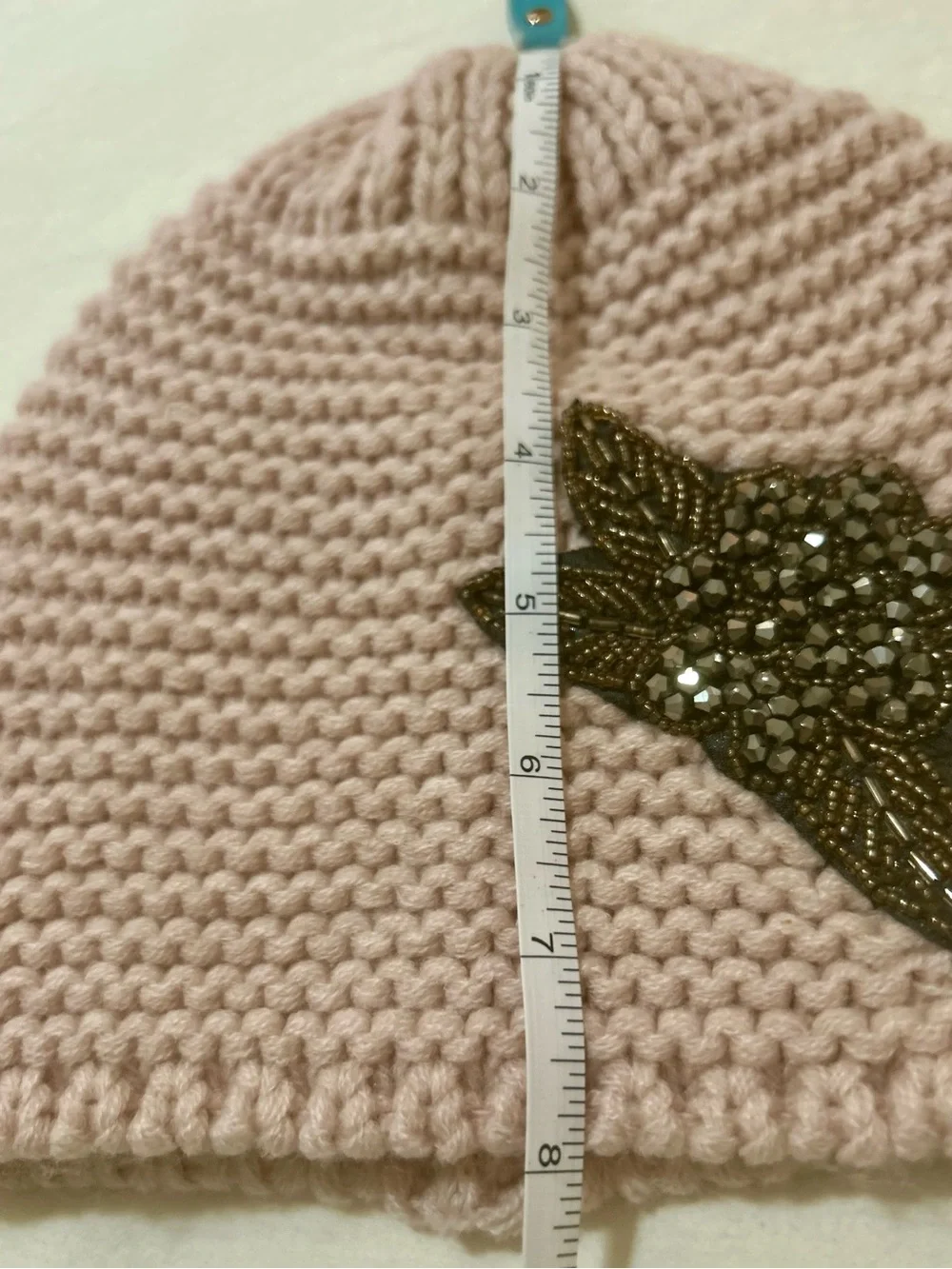 David and Young Blush Pink Sequined Floral Leaf Patch Chunky Knit Beanie Hat OS